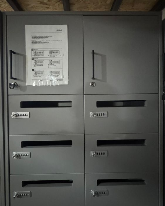 4 Buc. Dulap Metalic tip Locker cu Cifru; Sistem Modular de Cutii Poștale