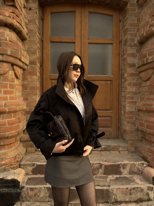 Тренч с высоким воротником