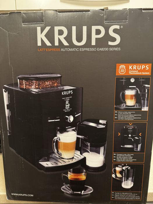 Expresor Krups EA 8200 Automatic