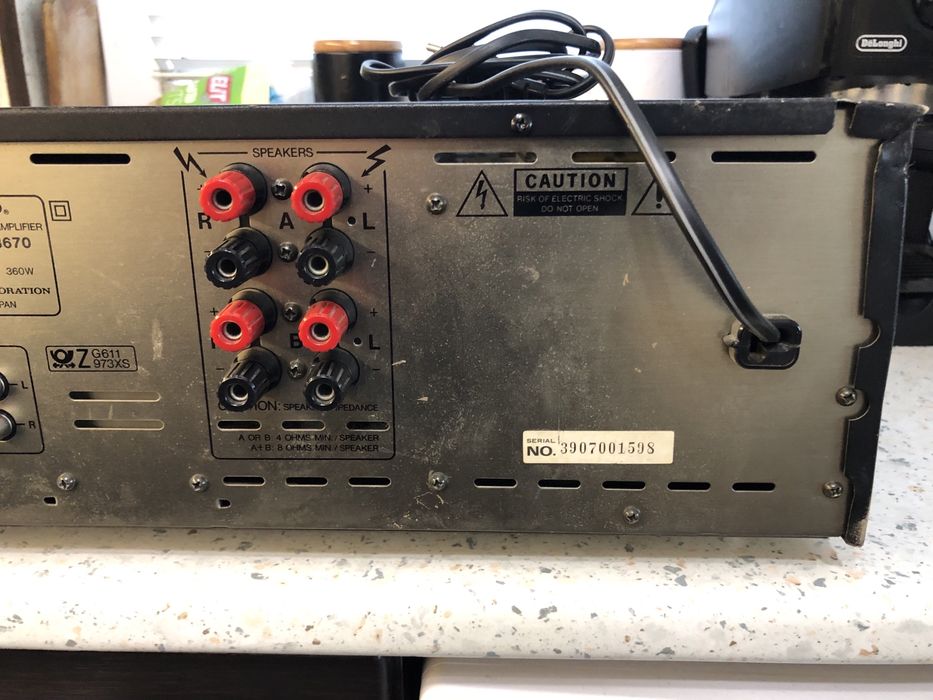 Onkyo A-8670 стерео Не работи