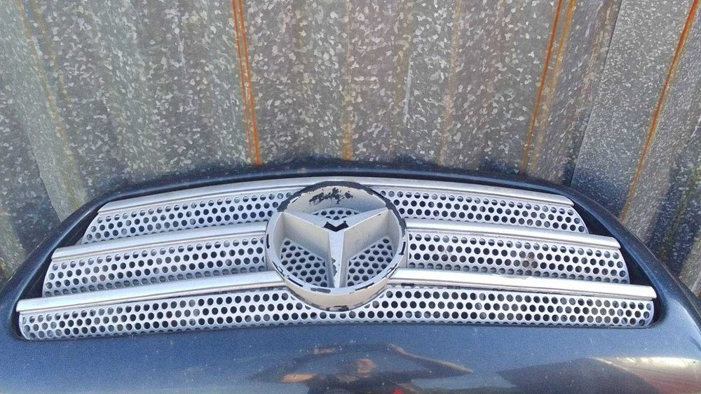 Преден капак Mercedes ML W163 2001г.