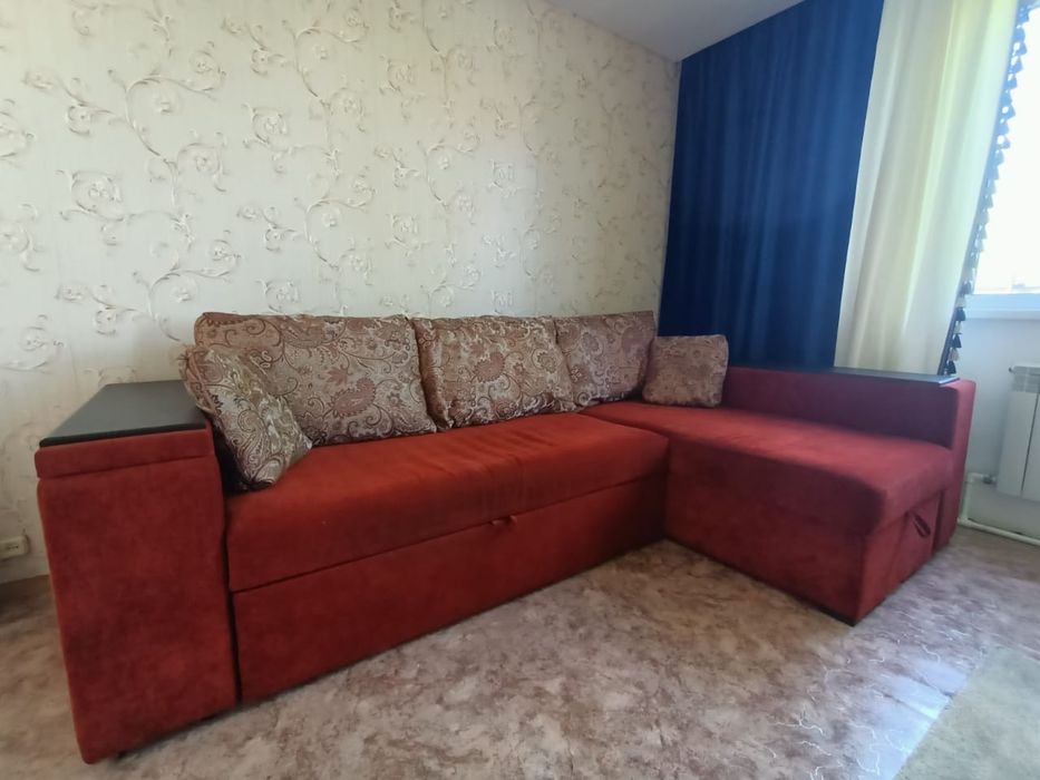 Продам диван в хорошем состоянии