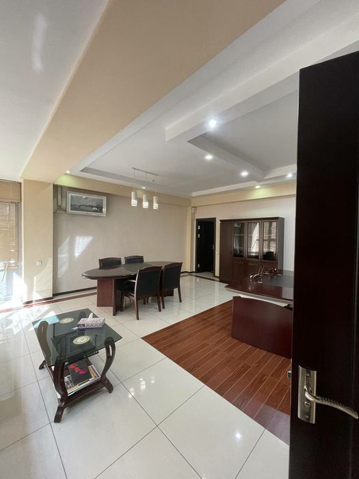 Офис с Мебелью 306 кв.м. в Бизнес Центре ГУВД Садык Азимова Эфенди