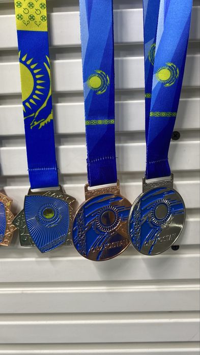 Кубок медаль оптом статуэтка