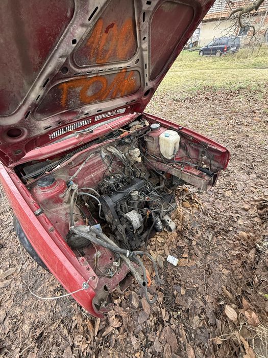 Продавам голф 2 1.6