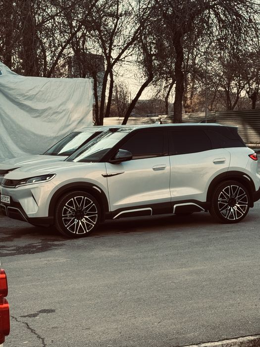 Yuan up Full pazitsiya