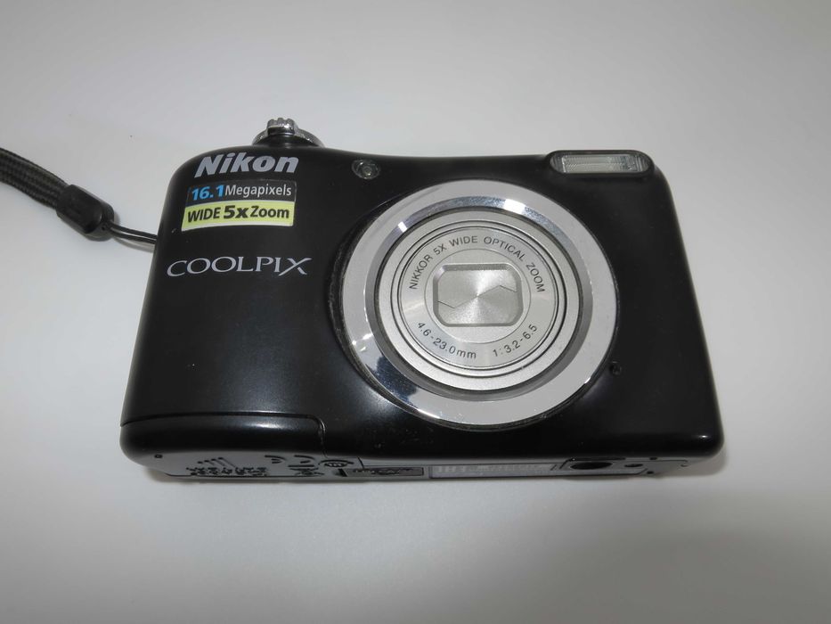 Nikon Coolpix A10 ултра компактен цифров фотоапарат подобен на L25 и L29 дигитална камера в отлично състояние, тествана и работи перфектно