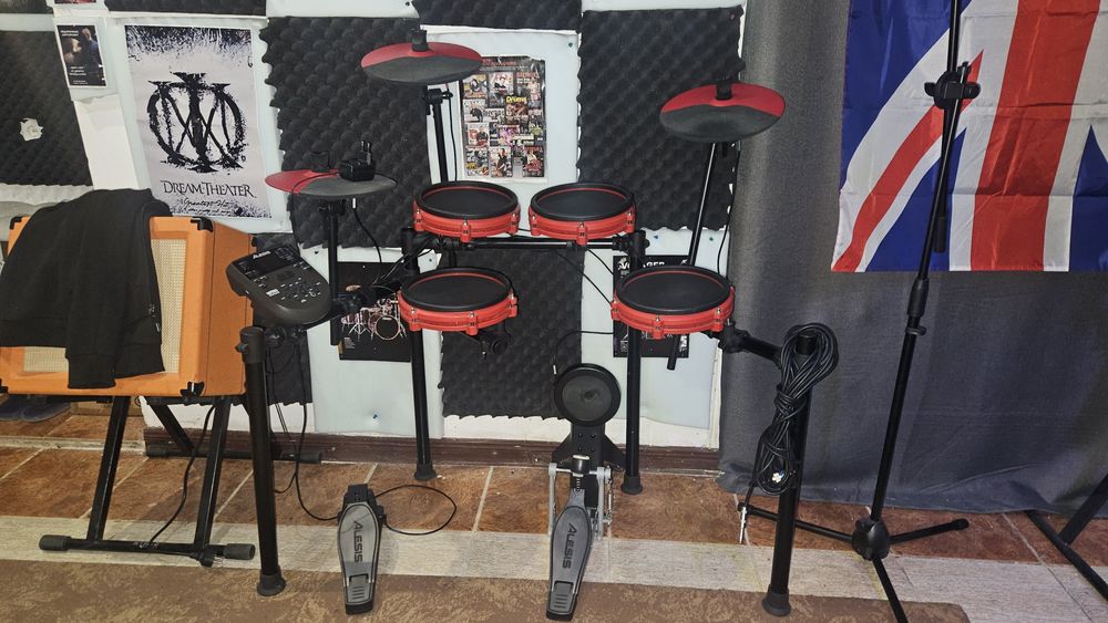 Продам электро барабаны Alesis