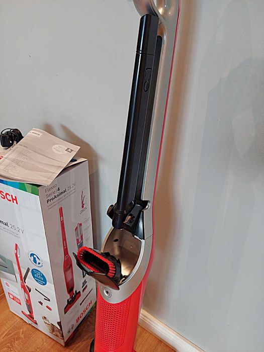 Безжична 2 в 1 прахосмукачка BOSCH - серия 4