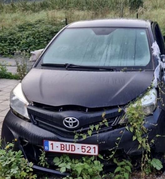 Toyota Yaris 1.0 1.4 d4d на части