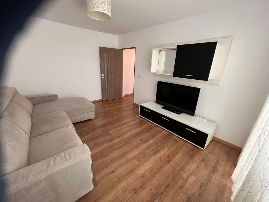 Închiriez apt 2 camere
