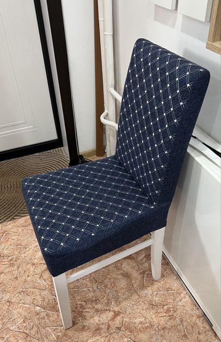 Стул с мягкой спинкой