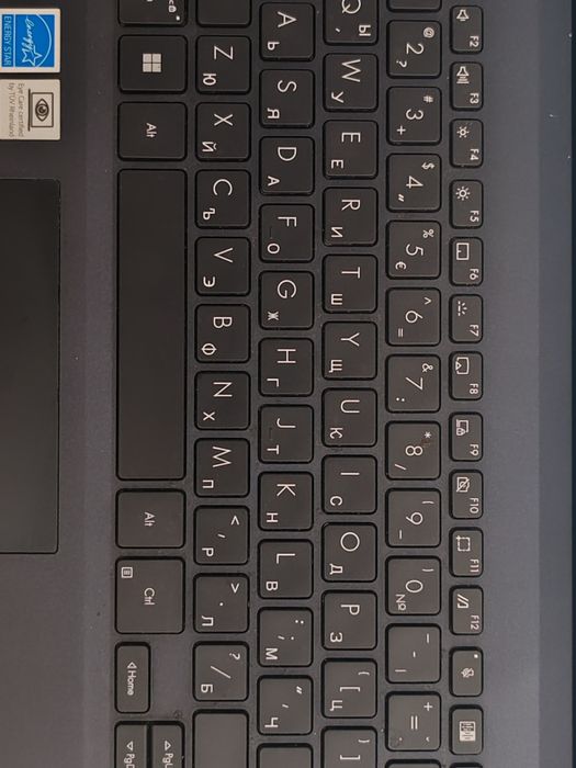 Лаптоп Asus expert book