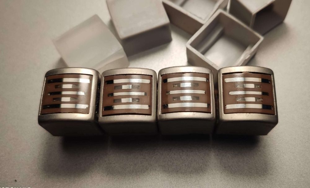 Capete de magnetofon poloneze noi (nos) 200 ohm, compatibile Kashtan 1