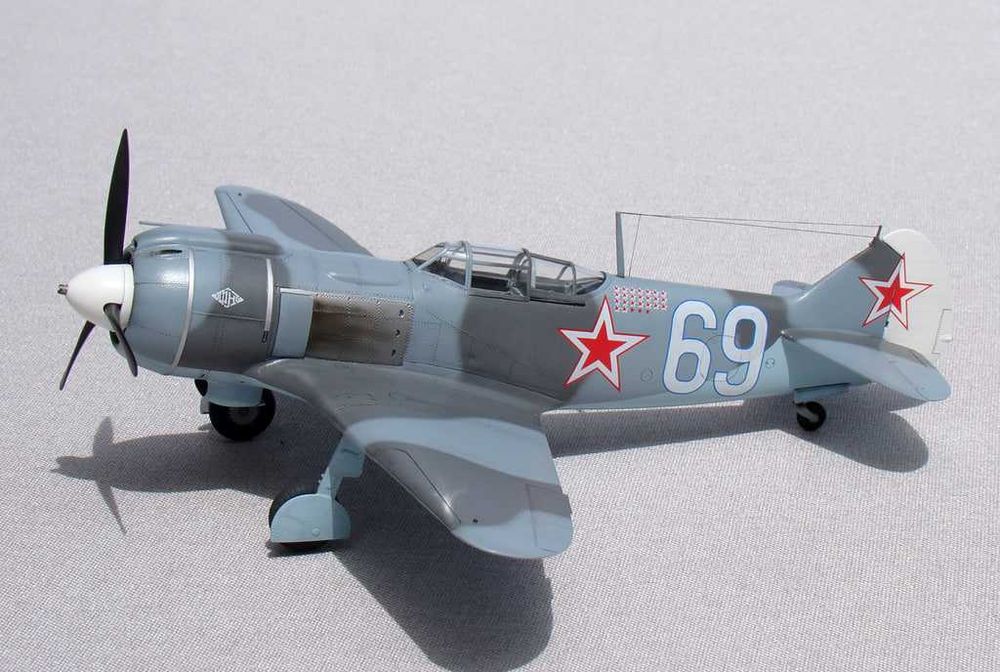 Сборная модель самолета Ла-5ФН (КР, 1/72)