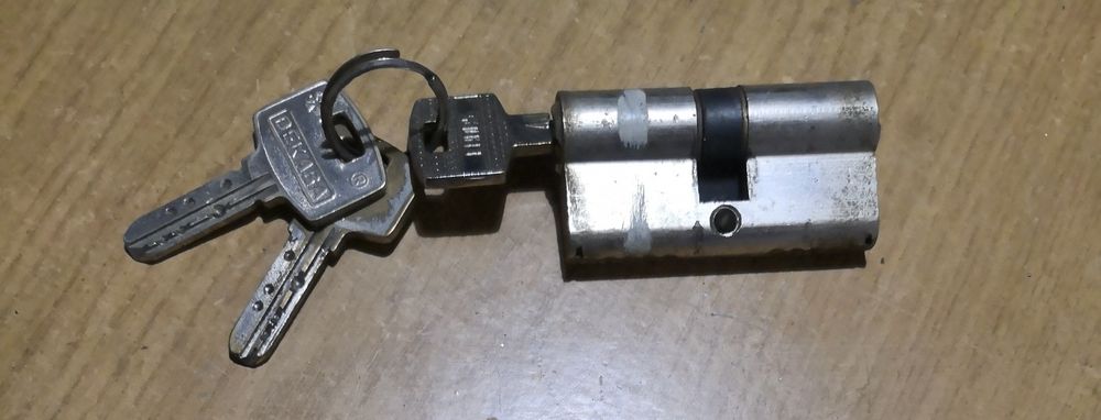 Катинари, патрони за секретни брави,