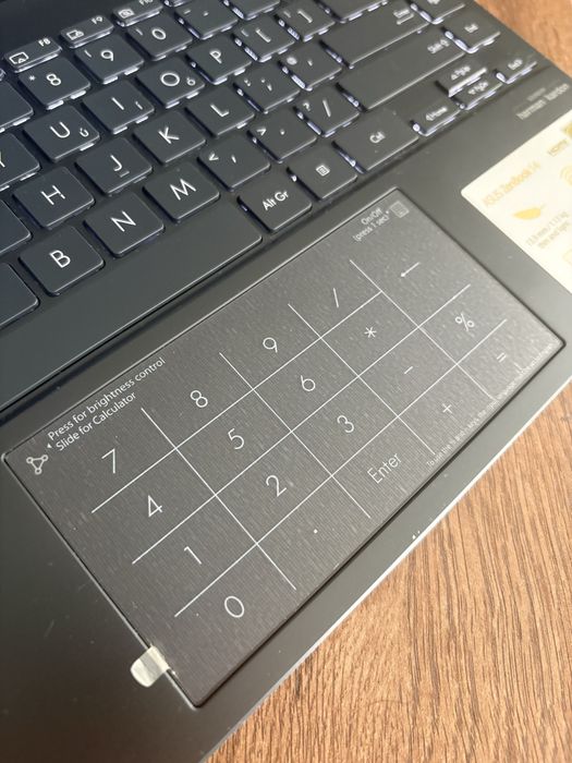 Laptop Asus ZenBook 13 i5 500GB SSD