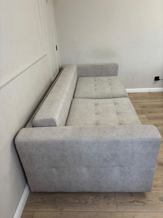 Продаю диван срочно