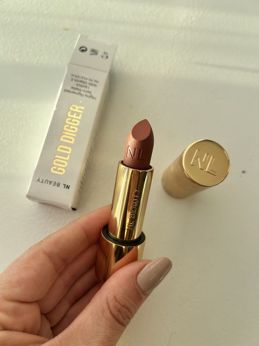Червило NL beauty