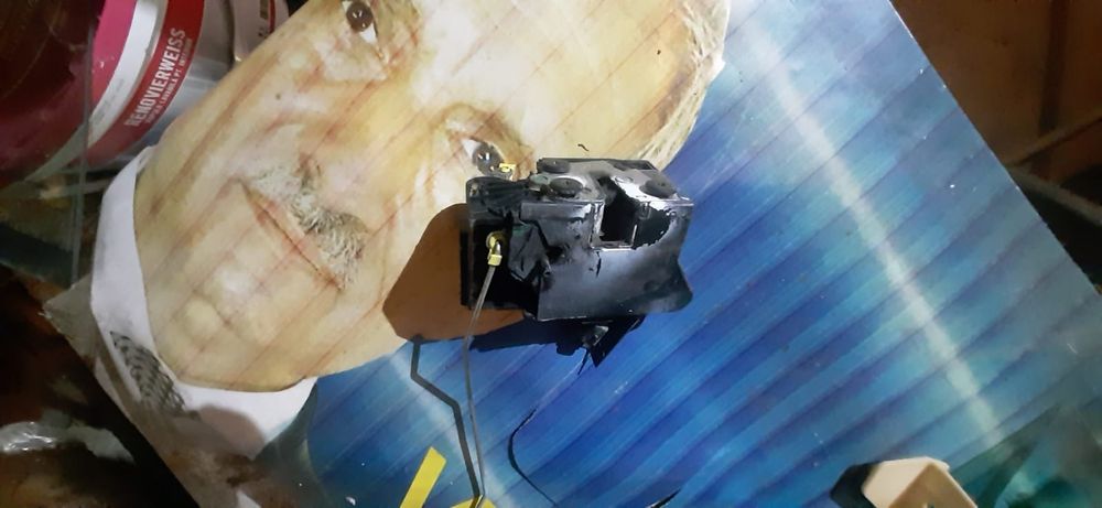 Vând piese logan 2(componente ușa stânga spate)