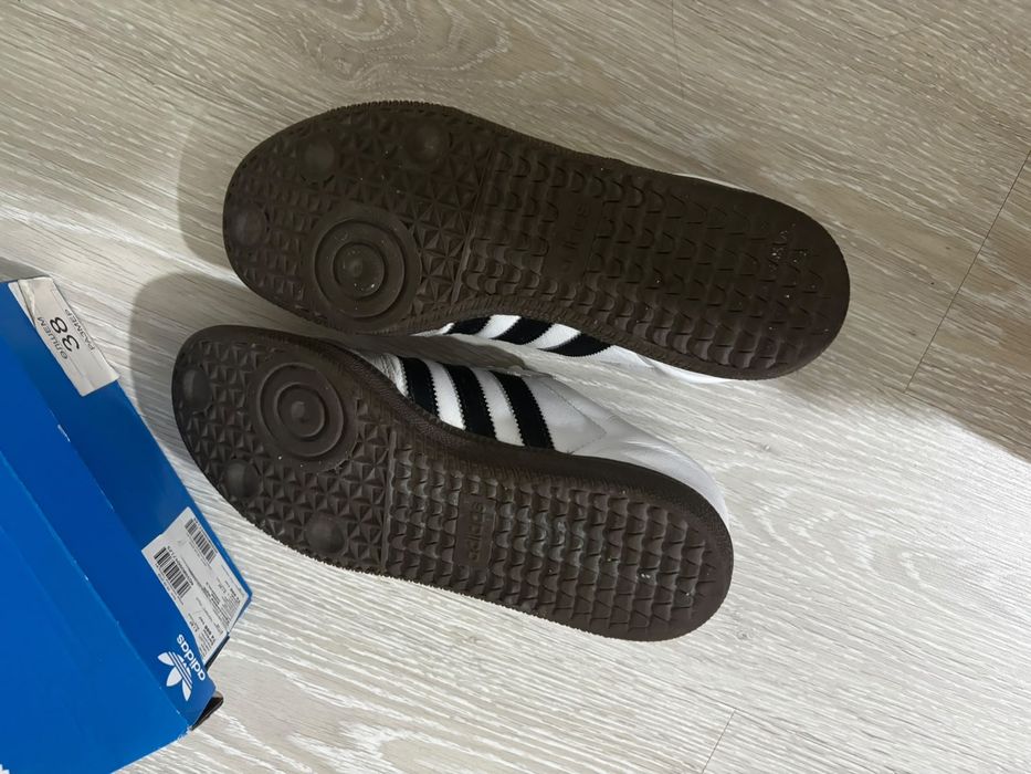 Кроссовка adidas samba