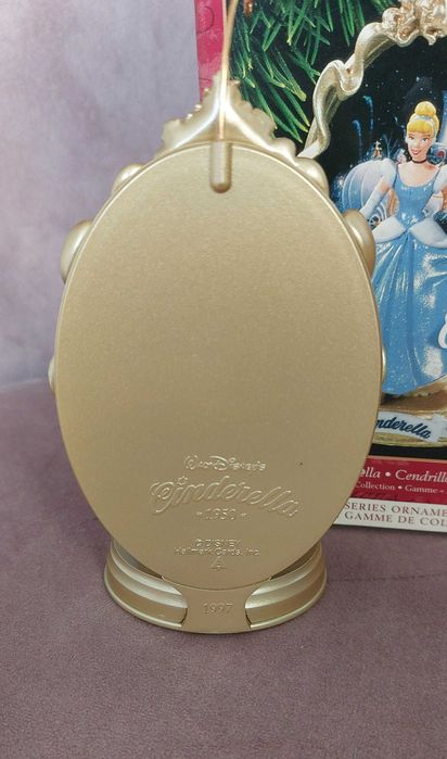 Disney Cinderella Princess Hallmark Ornament Пепеляшка