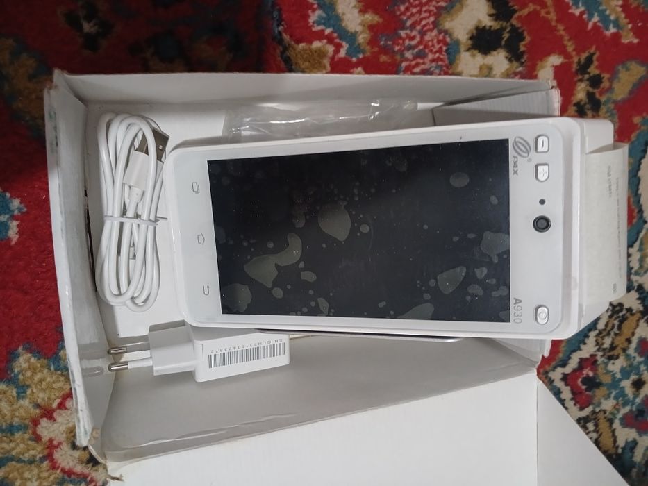 Терминал почти янги..Чек аппарат срочна 2млн 100минг