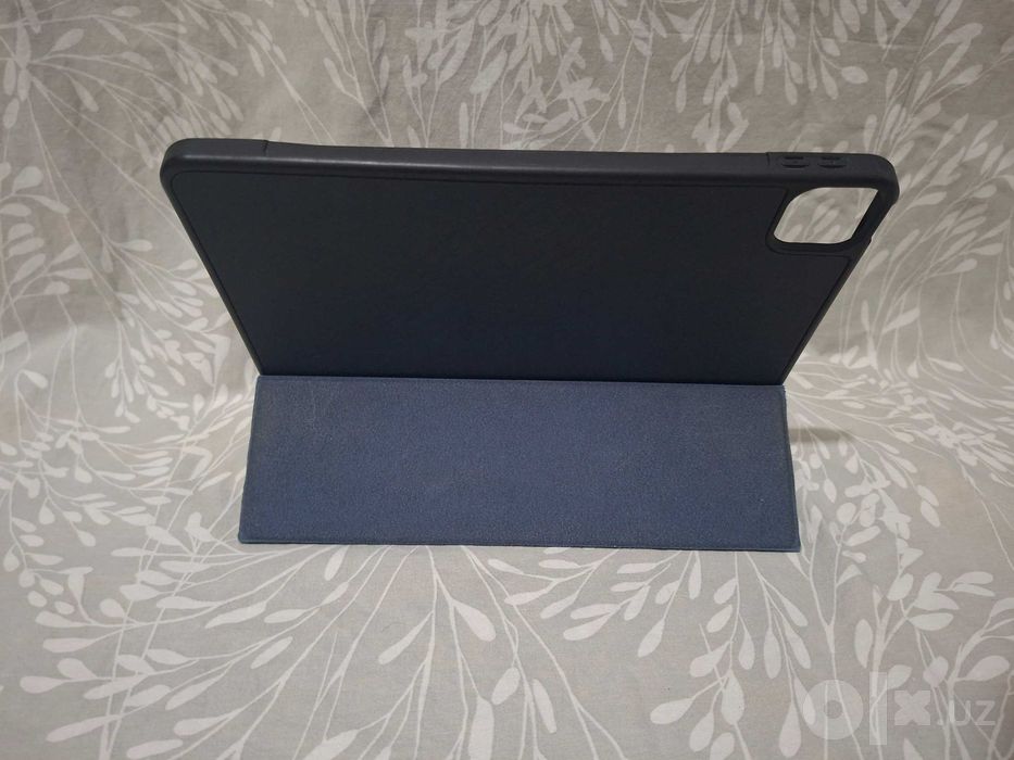 iPad Pro 11 uchun chexol (2022/2021/2020/2018) Pencilga joy bilan