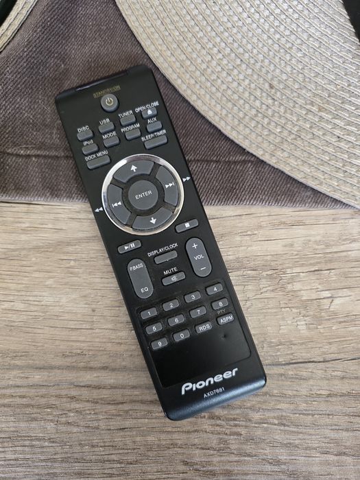 Pioneer X-EM11 (с проблем) и две колони Pioneer S-EM-K