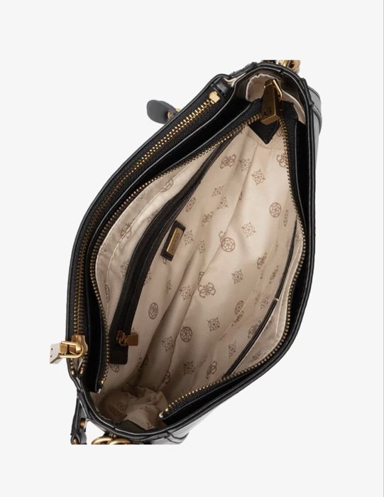 Черна чанта GUESS
