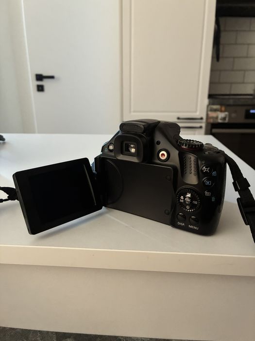 Фотоапарат Canon