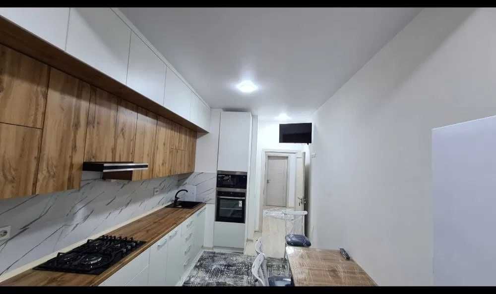 (335) Буюк Ипак Йули (Максим Горький) • KFC • 2-комн • 55м² • этаж 3/5