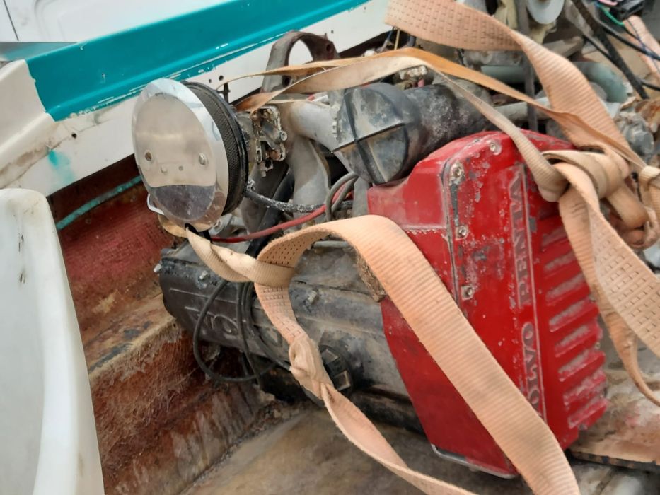 Лодочный мотор Volvo Penta в сборе