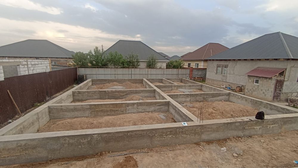 Фундамент заливаем