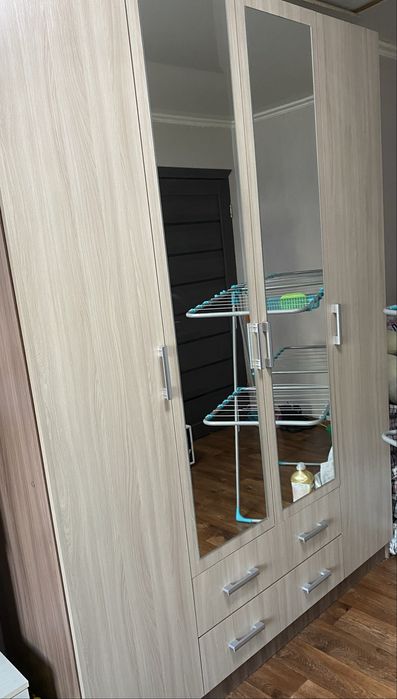 Продам шкаф в шорошем состоянии