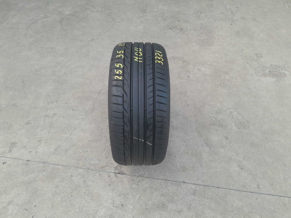 O anvelopa noua de vara 255 35 19 dunlop sportmaxx RT dot 3321