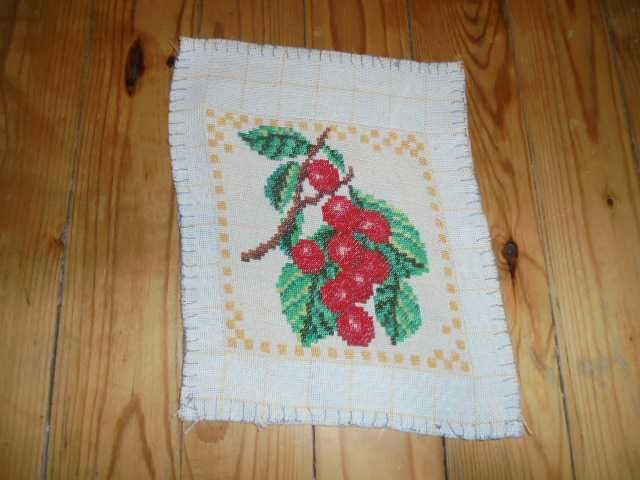 Гоблени ''Череши'' и ''Грозде''