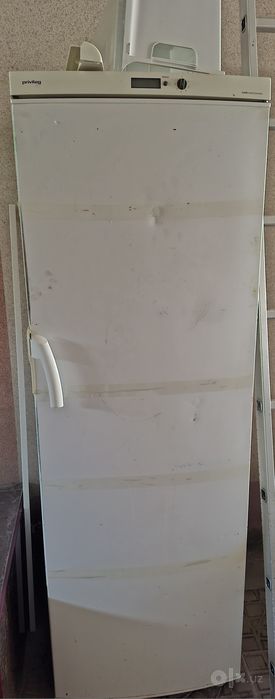Продам морозильник срочно