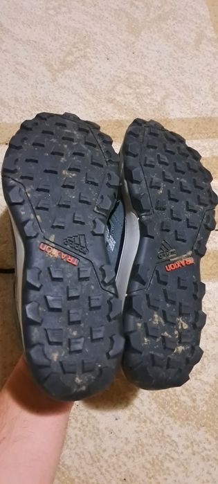 Adidas. TERREX  Маратонки 39.1/2