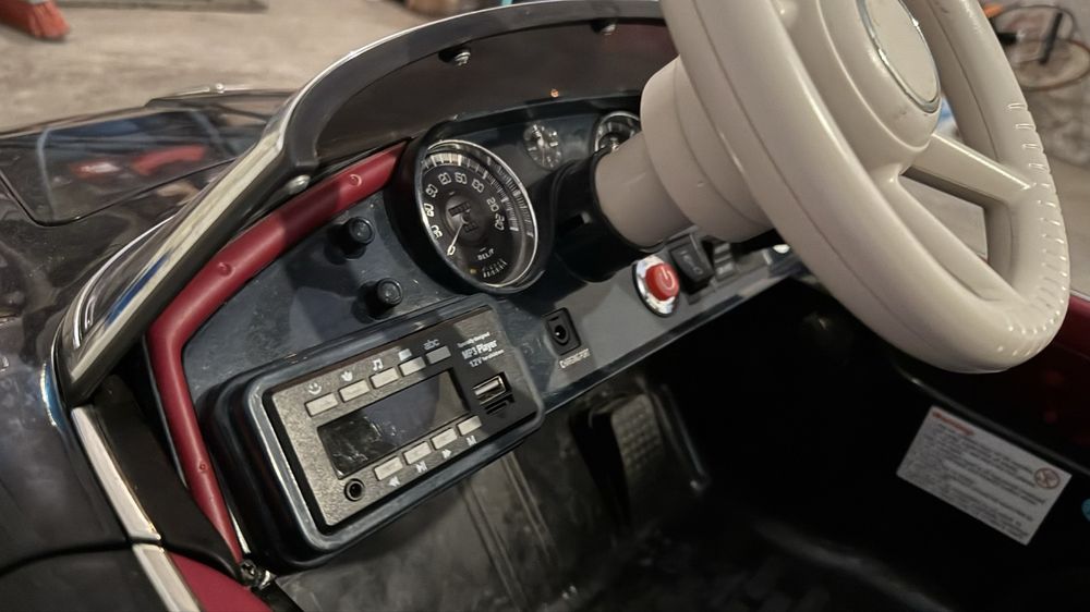 Акумулаторна кола BMW retro