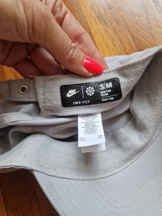 Страхотна мъжка шапка с козирка NIKE,  без забележки,  размер S / M