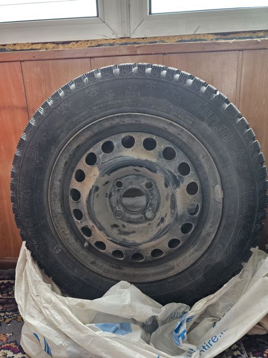 Зимние колеса с дисками  4шт