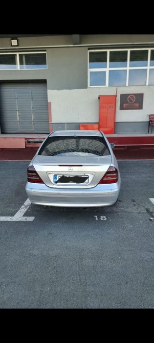 MERCEDES-BENZ C-Class 2001 — imagine 4