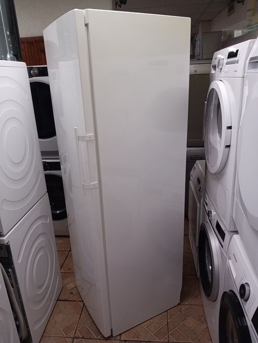 Огромен вертикален фризер Liebherr с 8 чекмеджета А+++ 2 г.Гаранция