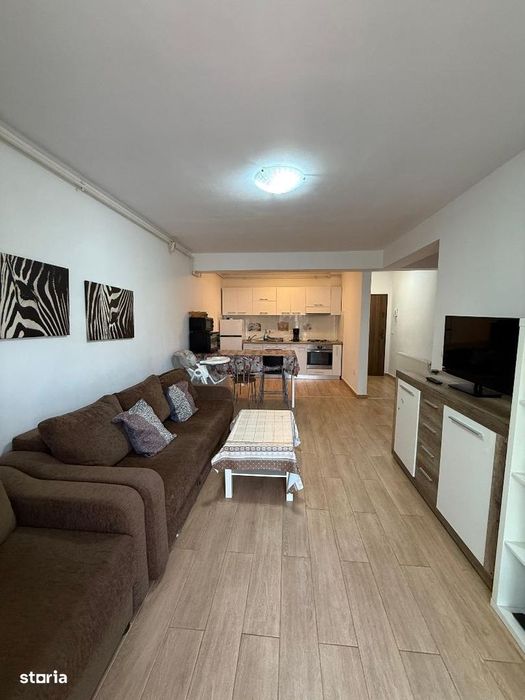 De inchiriat Apartament 3 camere cu teren, zona Cetate Lidl.