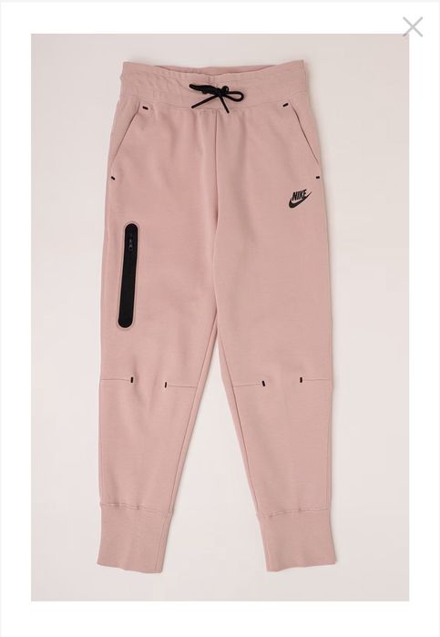 Суитшьрт с качулка и долнище Nike W NSW TECH FLEECE Size M