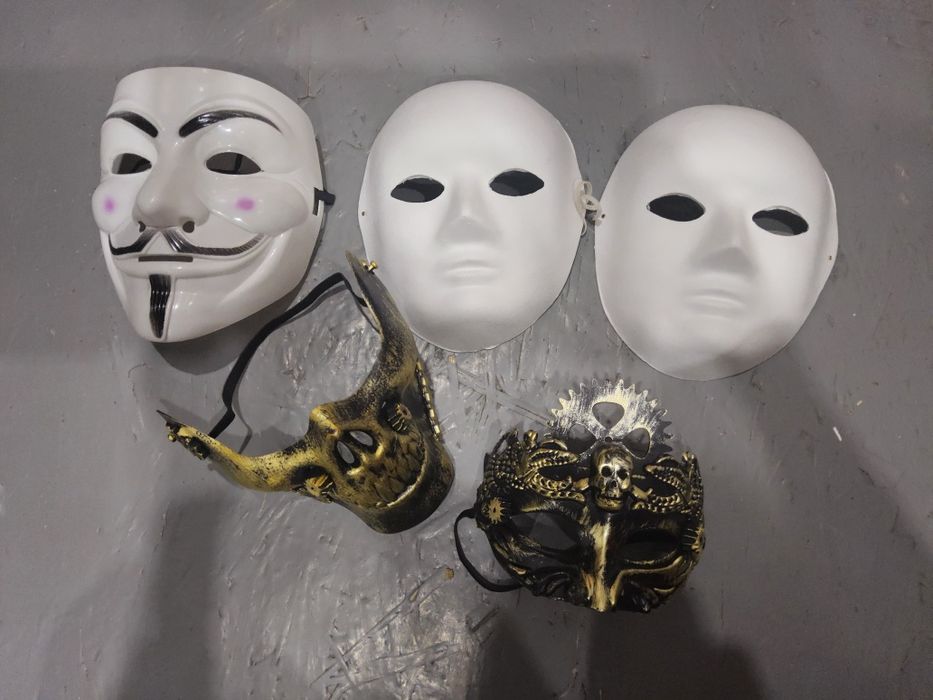 Продаю маски на Хэллоуин