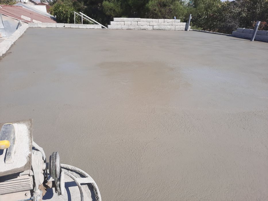 Пол сухой стяжшка хизмати