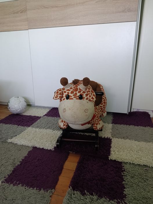 Продавам люлка жираф