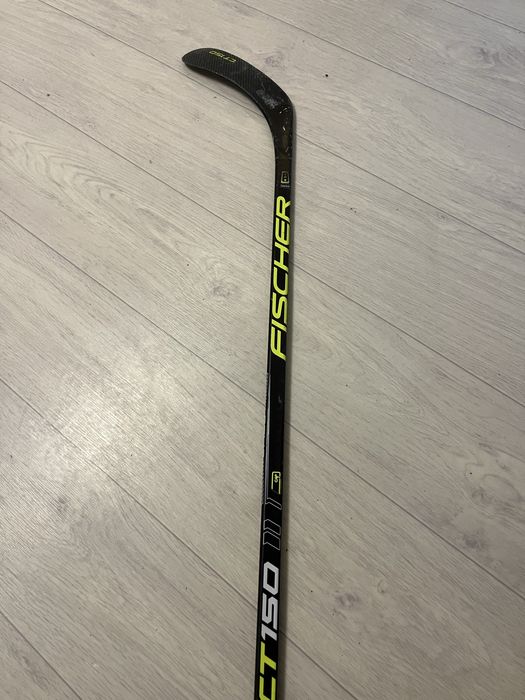 Продам хеккейная клюшка